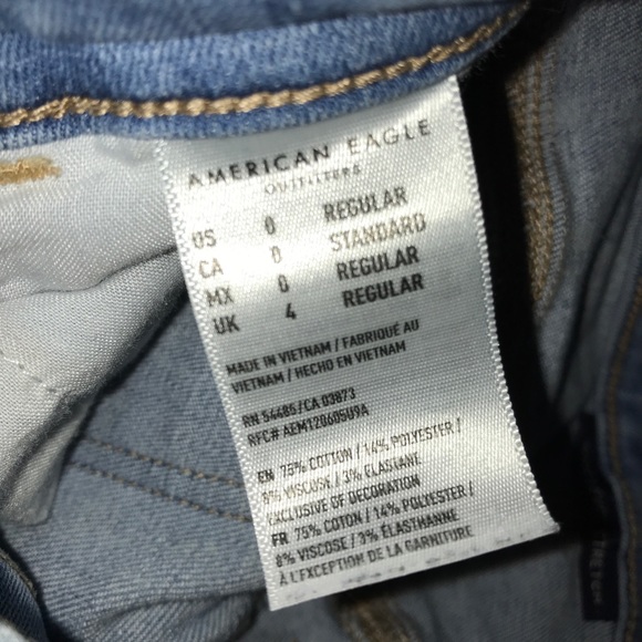 American Eagle Jeans - Picture 1 of 3